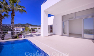 Ready to move in, new modern luxury villa for sale with sea views in Marbella - Benahavis in gated community 33578 