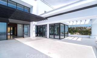 Exclusive and high-tech modern style villa with panoramic sea views for sale, in a prestigious urbanization in Benahavis - Marbella. Completed. 34389 