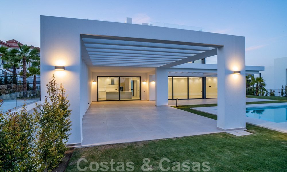 Ready to move in, new modern villa for sale in a five star golf resort in Marbella - Benahavis 34490