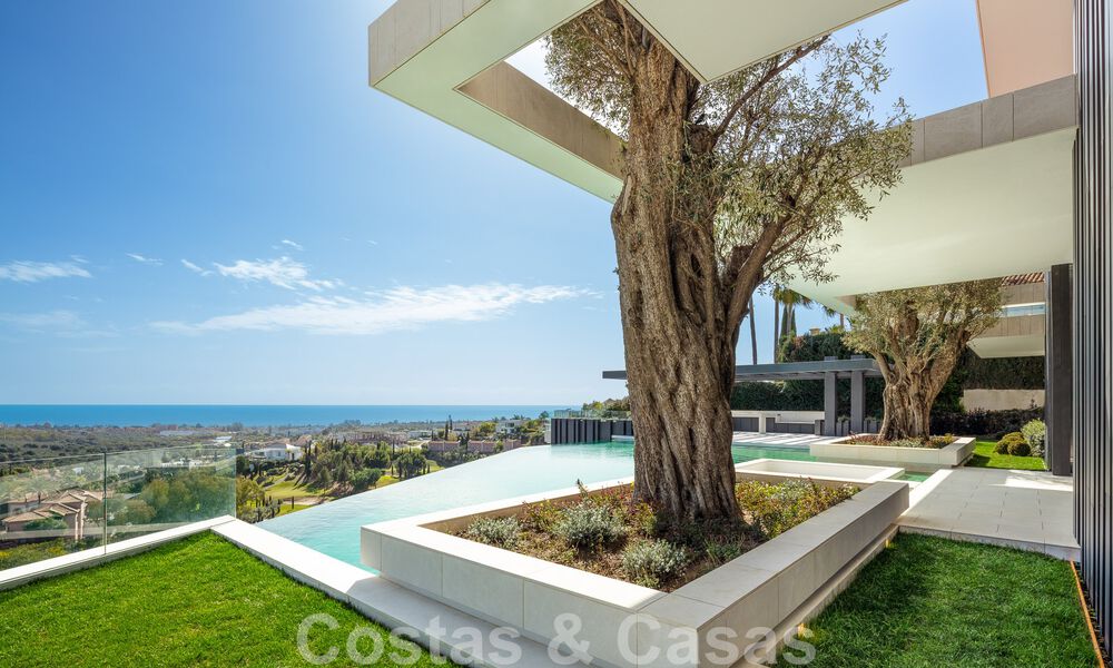New, modern, majestic villa for sale, frontline golf with panoramic views in five-star golf resort in Marbella - Benahavis 52364