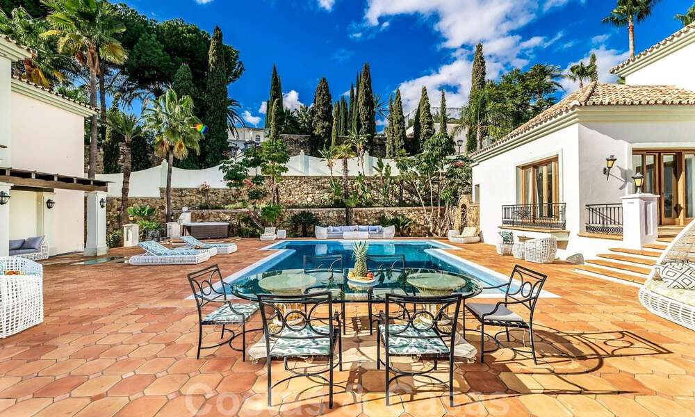 Majestic, palatial estate for sale with guesthouses and surrounded by golf courses in Benahavis - Marbella 38991