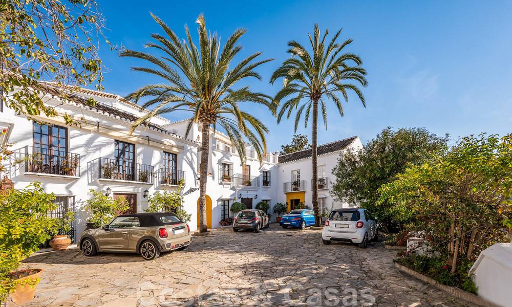 Charming, picturesque house for sale in secure residential area on the Golden Mile in Marbella 39422
