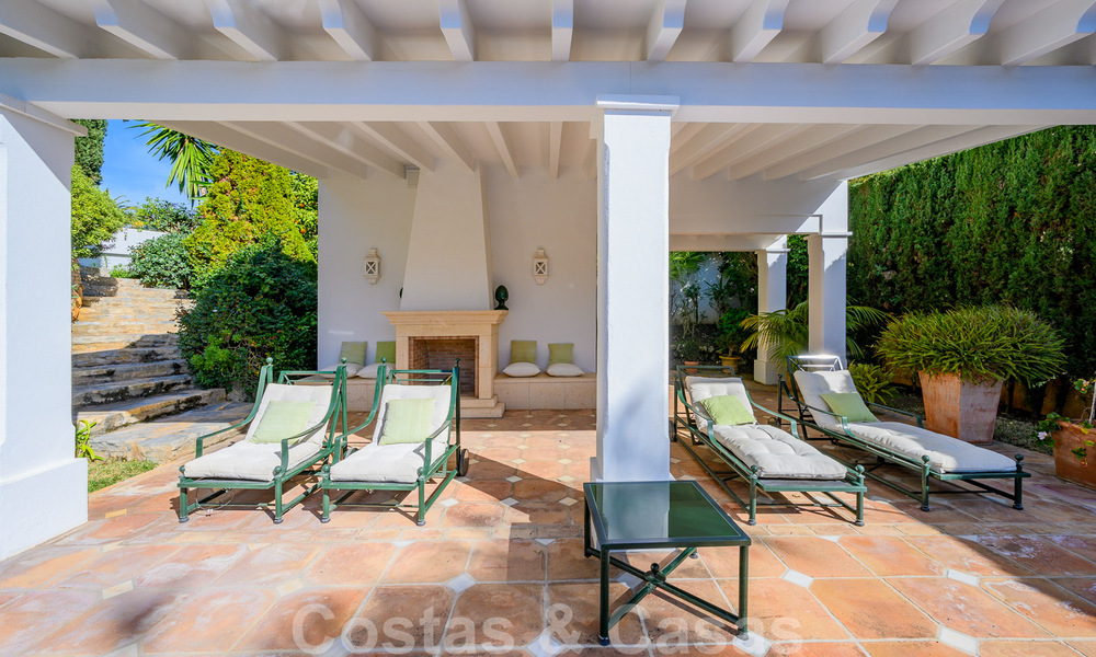 Spanish style villa for sale in the coveted beach area Bahia de Marbella 39460