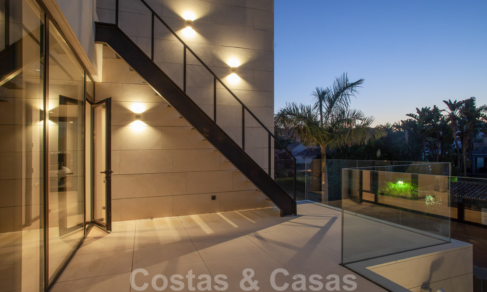 Special, architectural villa for sale in a gated community in Nueva Andalucia, Marbella 40474