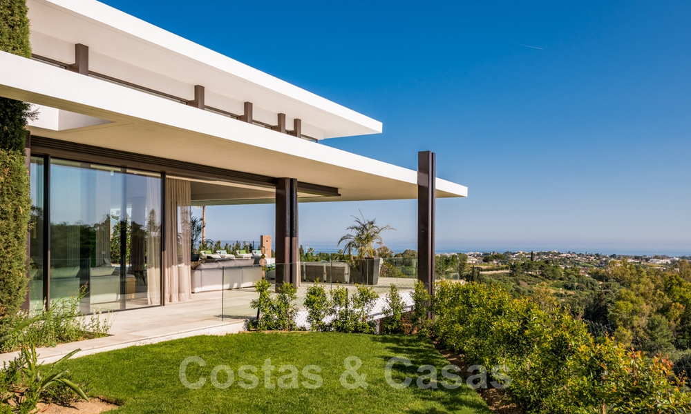 Royale, modern villa for sale with spectacular open sea views in a gated community in Benahavis - Marbella 40690