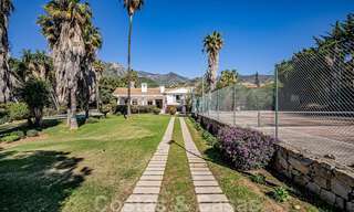 Investment opportunity. Charming villa for sale on a large plot with sea views in quiet area close to Marbella centre 41790 