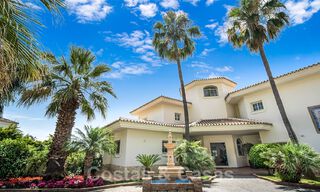 Andalucian villa for sale with sea views in a gated urbanization between Nueva Andalucia's golf valley and La Quinta golf, in Benahavis - Marbella 42727 