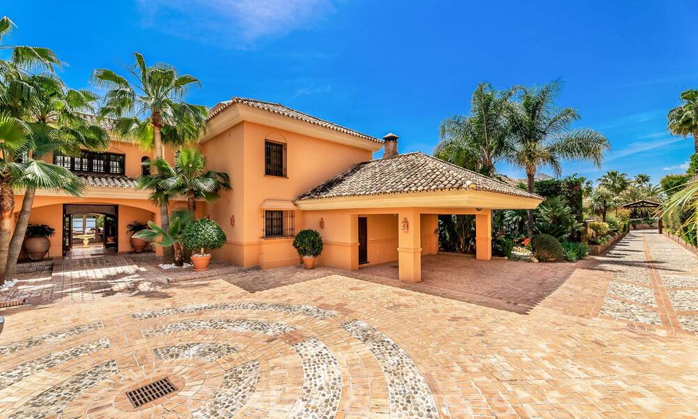 Impressive luxury villa in Mediterranean architecture, with open sea views in the desirable residential area of Sierra Blanca on the Golden Mile in Marbella 42909
