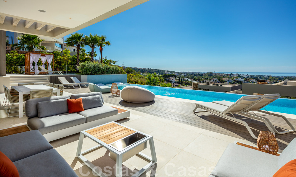 Luxury contemporary style villa for sale with sea views in Nueva Andalucia's golf valley in Marbella 43295