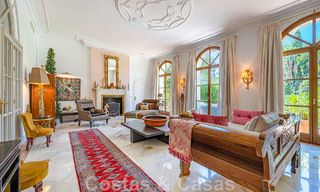 Romantic family villa in classical style for sale, in one of the most exclusive and gated residential areas on the Golden Mile of Marbella 43016 