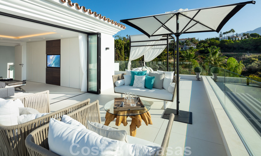 Beautiful, contemporary villa for sale in the heart of Nueva Andalucia's golf valley in Marbella 43039