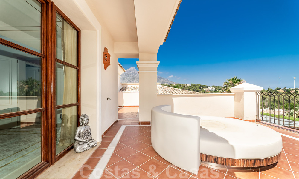 Spacious luxury villa for sale, in Andalusian style situated on a high position in Nueva Andalucia, Marbella 45119