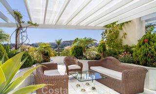 Penthouse for sale in exclusive complex with permanent security, frontline golf in the heart of Nueva Andalucia 45276 
