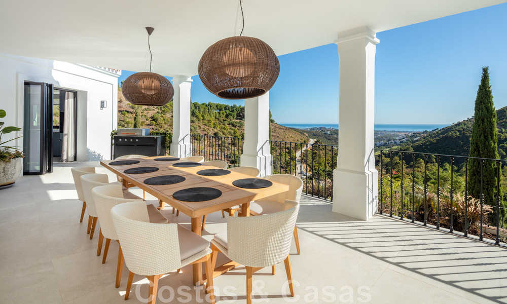 Exquisite luxury villa for sale in a Mediterranean style with contemporary design in an elevated position in El Madroñal, Benahavis - Marbella 48119