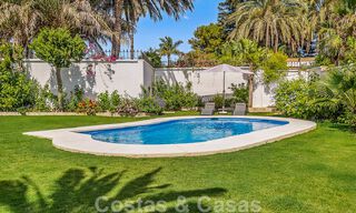 Move-in ready! One level villa for sale with 4 bedrooms, 400m from the beach, New Golden Mile, Marbella - Estepona 50018 