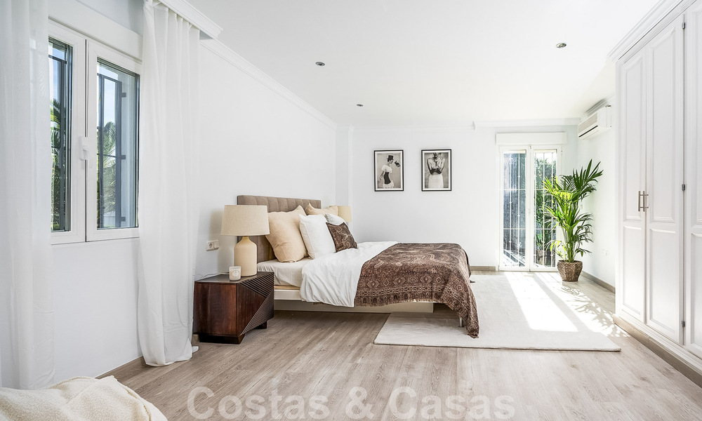 Mediterranean luxury villa for sale with 5 bedrooms in prestigious golf surroundings in Nueva Andalucia's valley, Marbella 50839