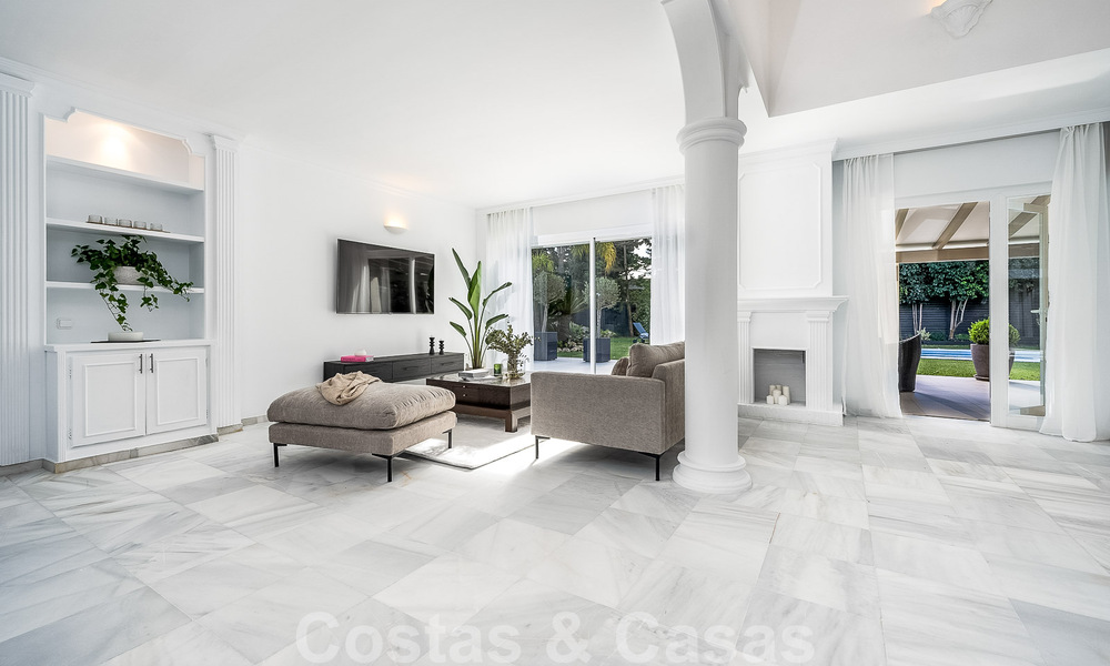 Mediterranean luxury villa for sale with 5 bedrooms in prestigious golf surroundings in Nueva Andalucia's valley, Marbella 50847