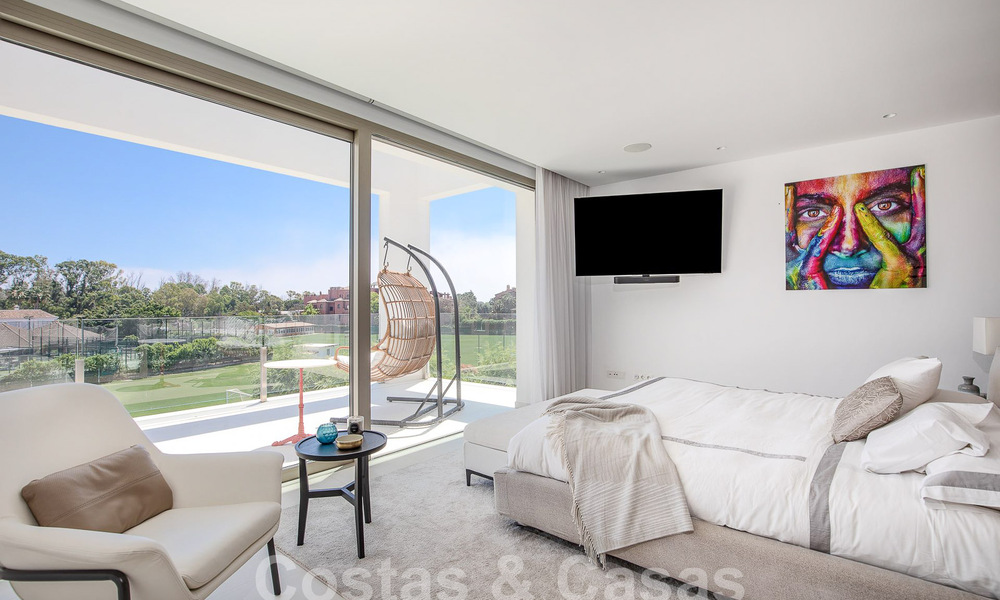Move-in ready, modern luxury villa for sale within walking distance of the beach in a privileged area near Guadalmina Baja, Marbella - Estepona 53862