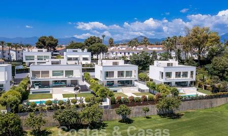 Move-in ready, modern luxury villa for sale within walking distance of the beach in a privileged area near Guadalmina Baja, Marbella - Estepona 53878