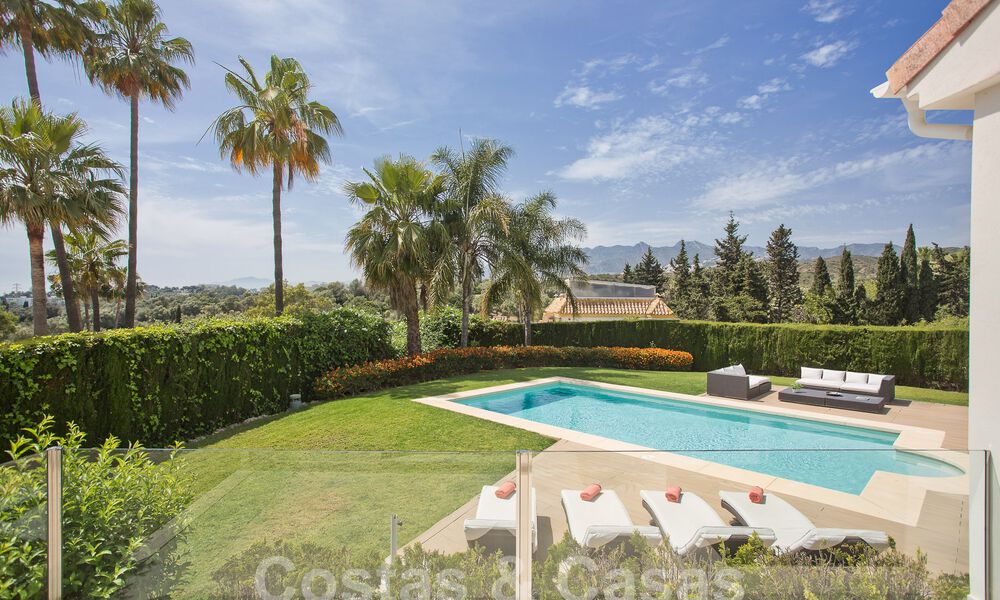 Contemporary luxury villa for sale with Mediterranean architecture east of Marbella centre 53340