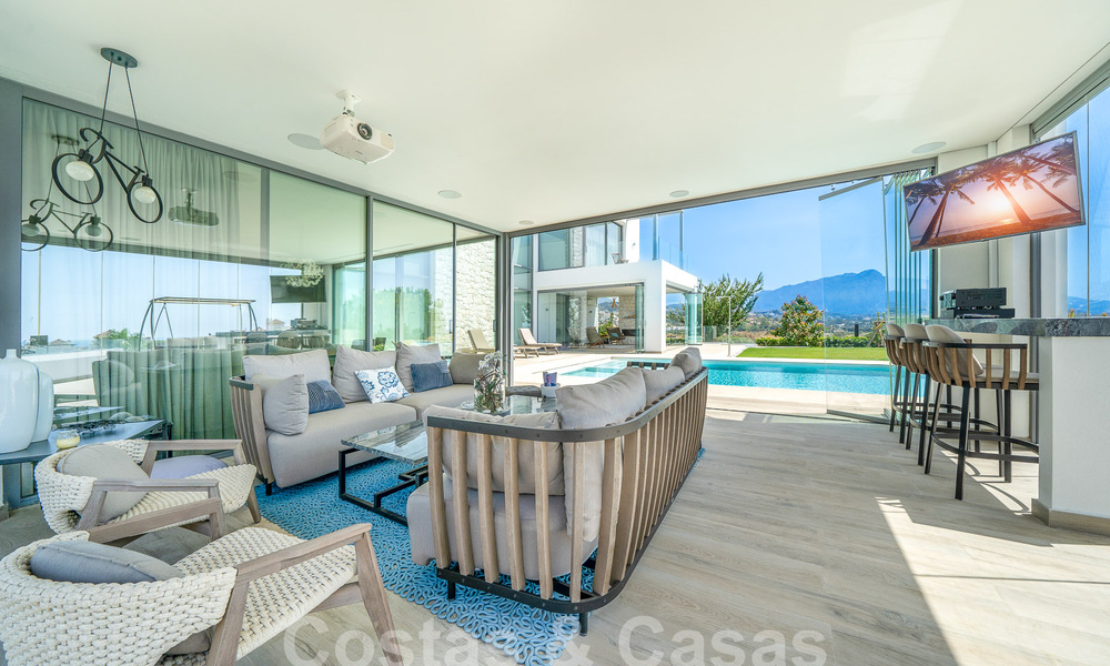 Modern luxury villa for sale with stunning sea views in an exclusive area of Benahavis - Marbella 53353