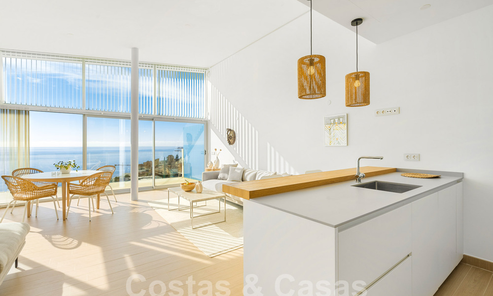 Contemporary penthouse for sale with outstanding sea views and within walking distance to the beach in Fuengirola - Benalmadena, Costa del Sol 54277