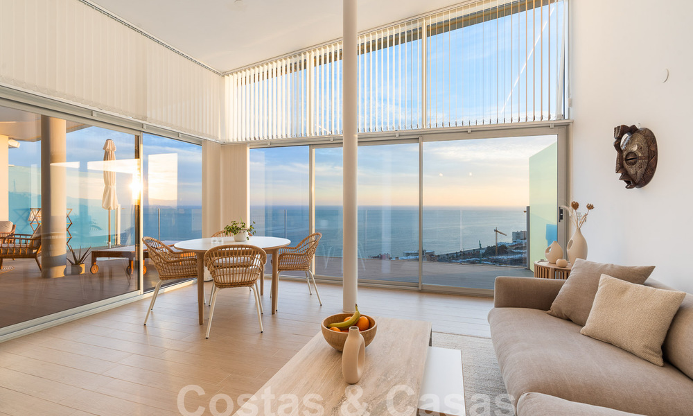 Contemporary penthouse for sale with outstanding sea views and within walking distance to the beach in Fuengirola - Benalmadena, Costa del Sol 54287