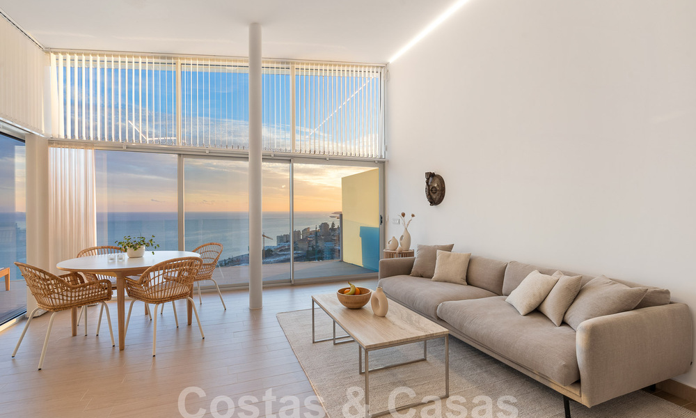 Contemporary penthouse for sale with outstanding sea views and within walking distance to the beach in Fuengirola - Benalmadena, Costa del Sol 54288