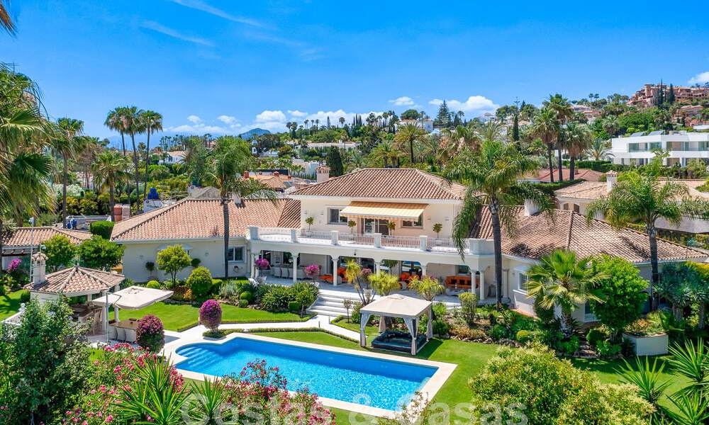 Mediterranean luxury villa for sale with 6 bedrooms in privileged golf surroundings in Nueva Andalucia's valley, Marbella 53163