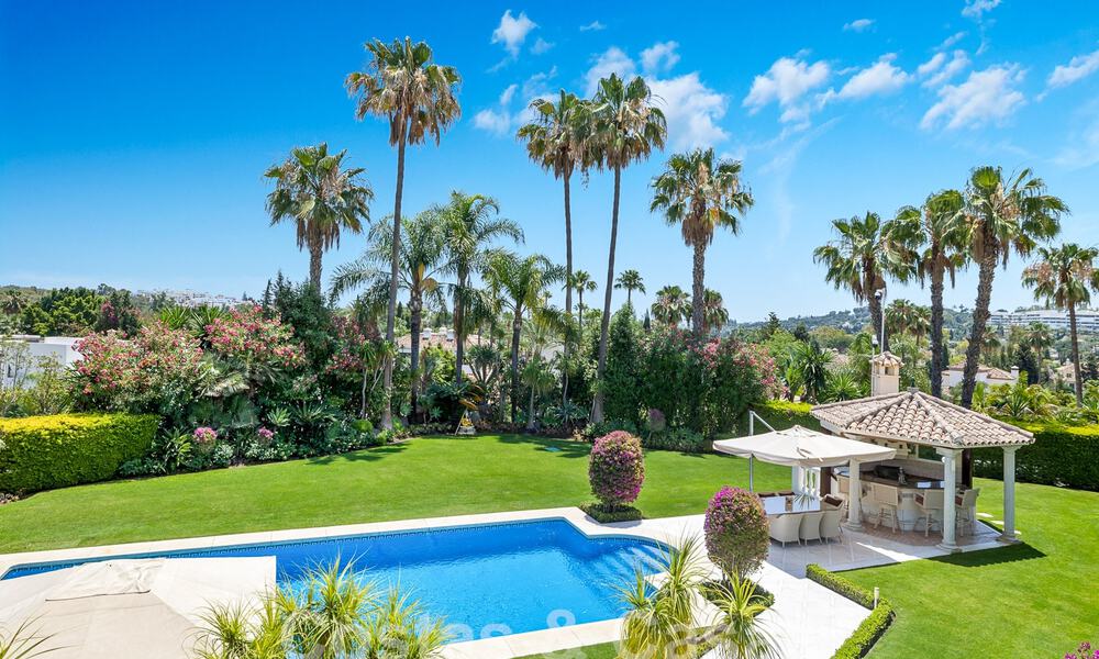 Mediterranean luxury villa for sale with 6 bedrooms in privileged golf surroundings in Nueva Andalucia's valley, Marbella 53174