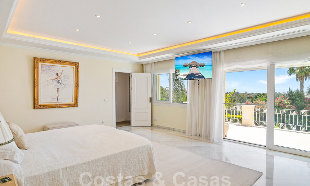 Mediterranean luxury villa for sale with 6 bedrooms in privileged golf surroundings in Nueva Andalucia's valley, Marbella 53218