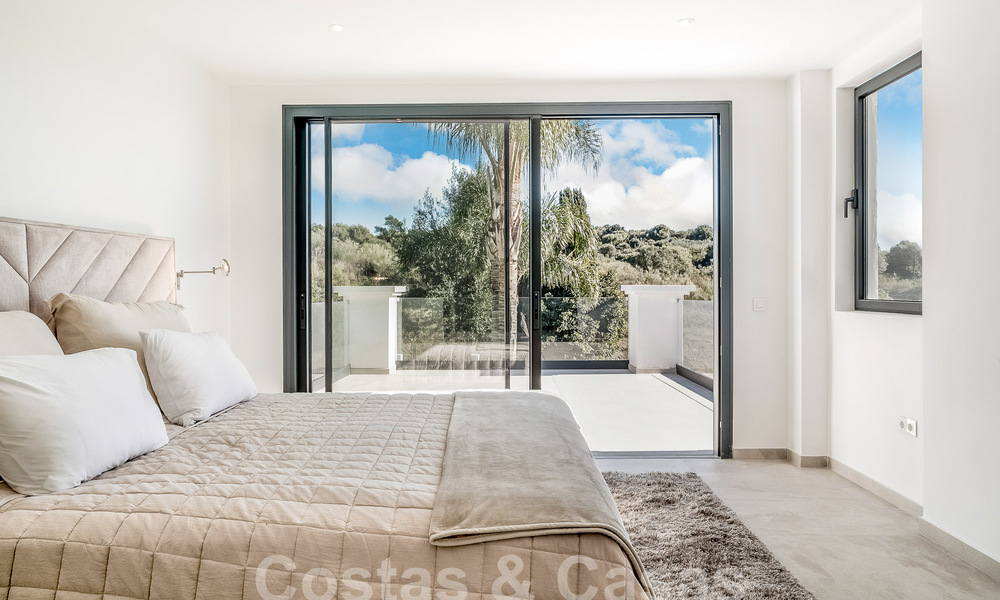 Mediterranean luxury villa for sale with a modernist feel in Benahavis - Marbella 53088
