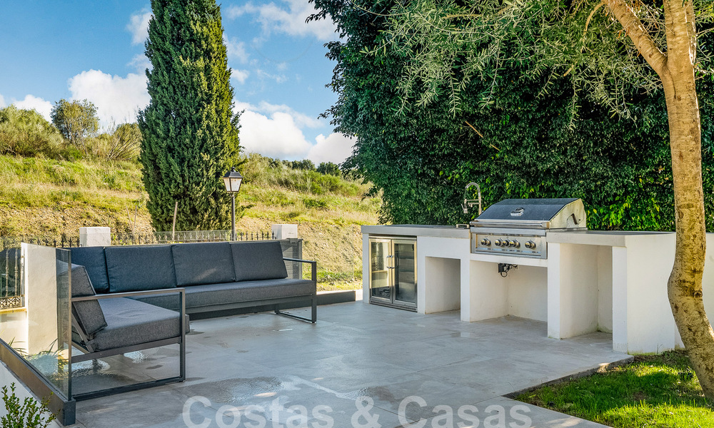 Mediterranean luxury villa for sale with a modernist feel in Benahavis - Marbella 53109