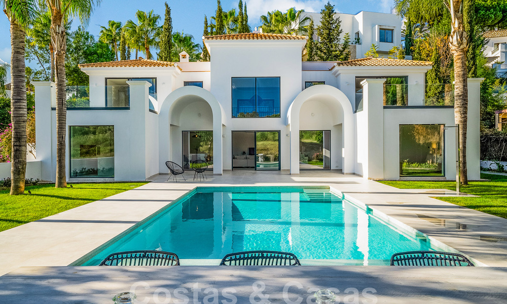Mediterranean luxury villa for sale with a modernist feel in Benahavis - Marbella 53110