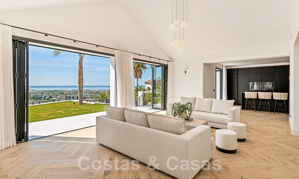 Prestigious, Spanish luxury villa for sale with magnificent views in the hills of La Quinta, Benahavis - Marbella 54705