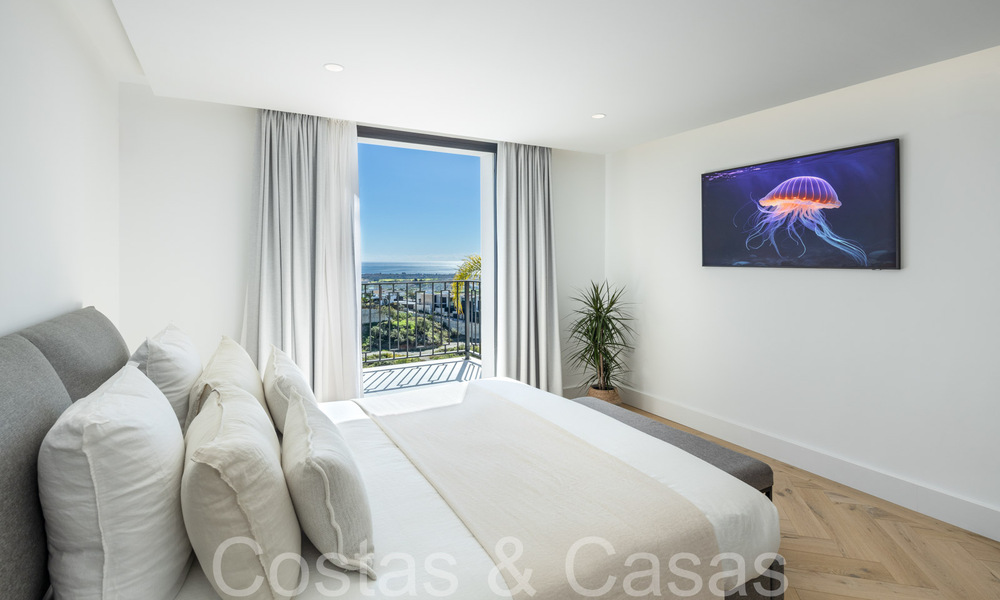Prestigious, Spanish luxury villa for sale with magnificent views in the hills of La Quinta, Benahavis - Marbella 64941