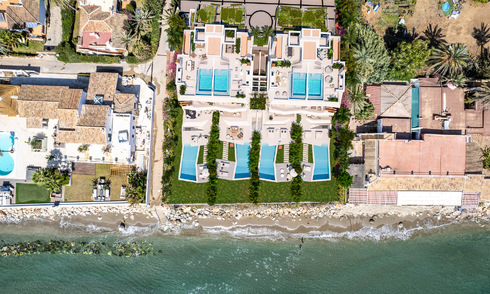 Exclusive project with 4 semi-detached luxury villas for sale, frontline beach, in East Marbella. Last villa, huge discount! 53344