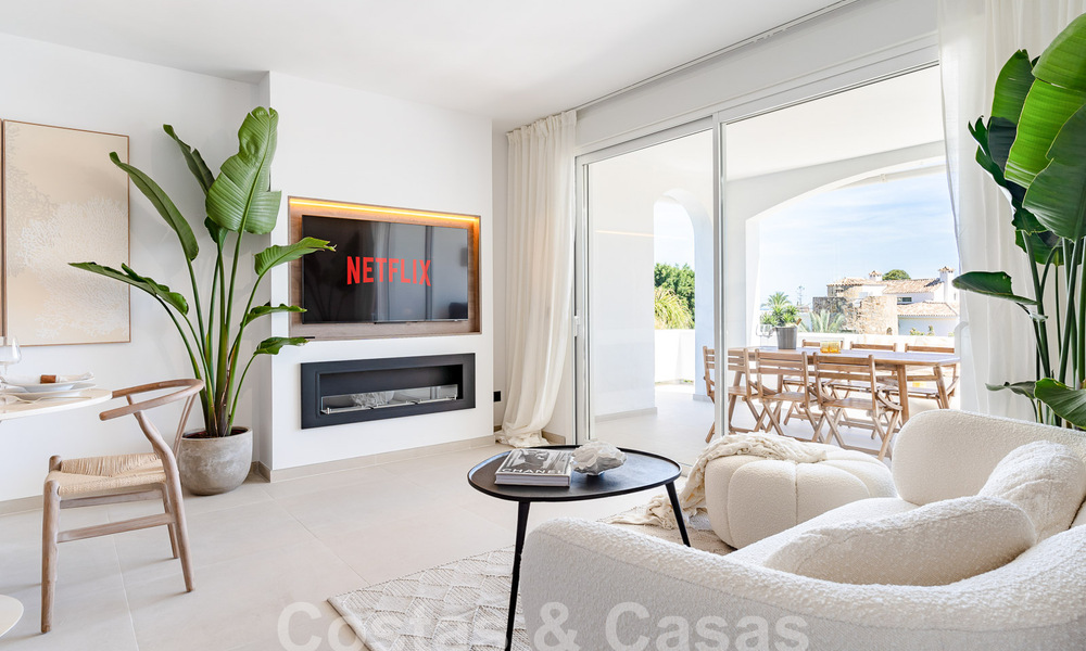 Charming luxury apartment for sale with panoramic views, walking distance to Puerto Banus in Nueva Andalucia, Marbella 54378