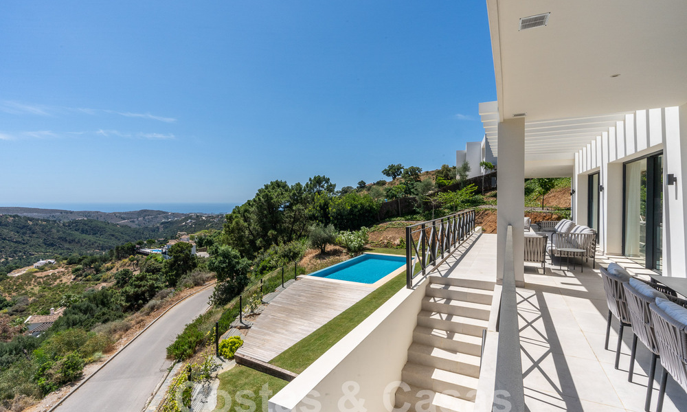 Luxury contemporary Andalusian-style villa for sale in fantastic, natural surroundings of Marbella - Benahavis 55274