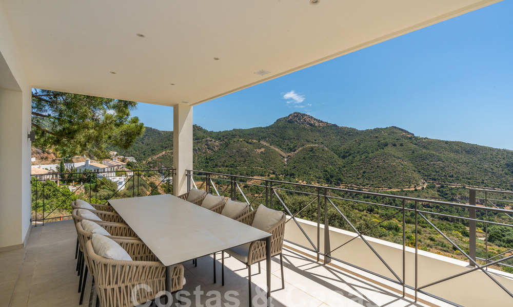 Luxury contemporary Andalusian-style villa for sale in fantastic, natural surroundings of Marbella - Benahavis 55275