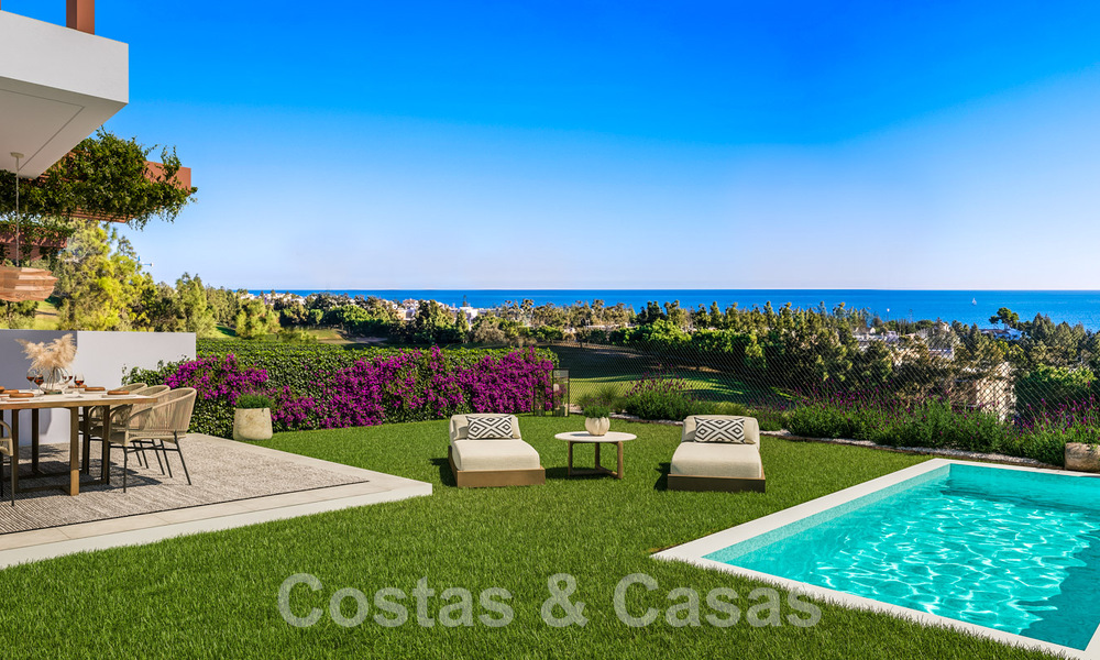 New development consisting of townhouses for sale, a stone's throw from the Golf Club in Mijas Costa, Costa del Sol 61205