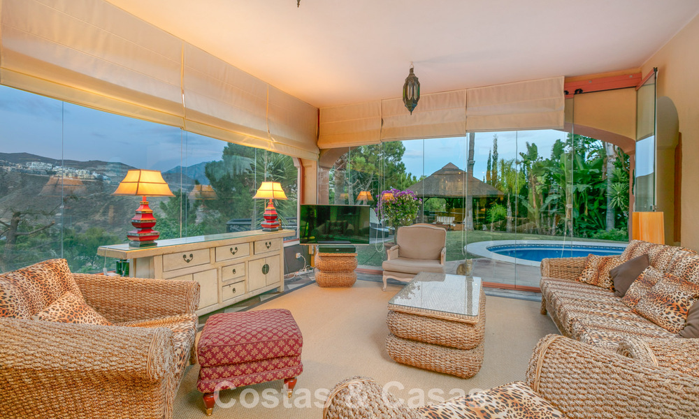 Prestigious luxury villa for sale in a classic Spanish style with sea views in La Quinta in Marbella - Benahavis 56563