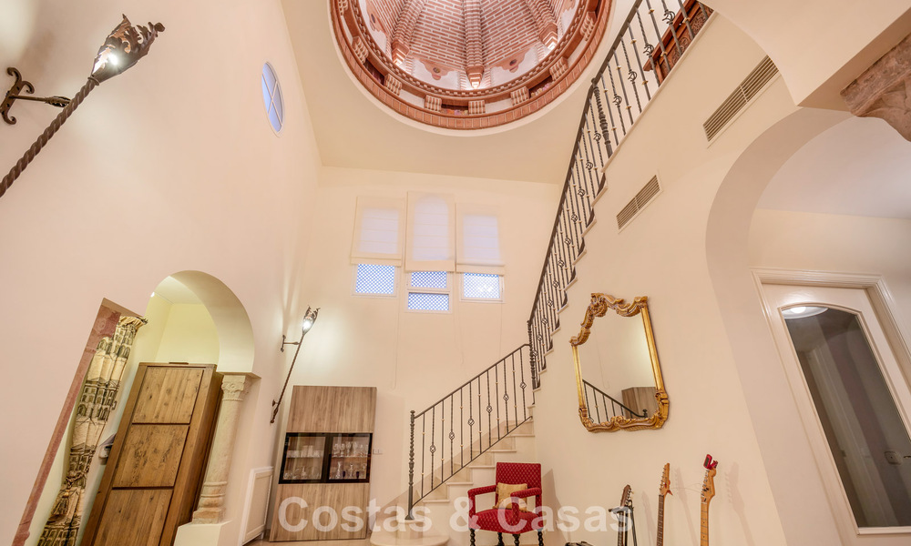Prestigious luxury villa for sale in a classic Spanish style with sea views in La Quinta in Marbella - Benahavis 56565