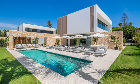 Move-in ready, contemporary luxury villa for sale within walking distance of Puerto Banus and the beach in San Pedro, Marbella 59029