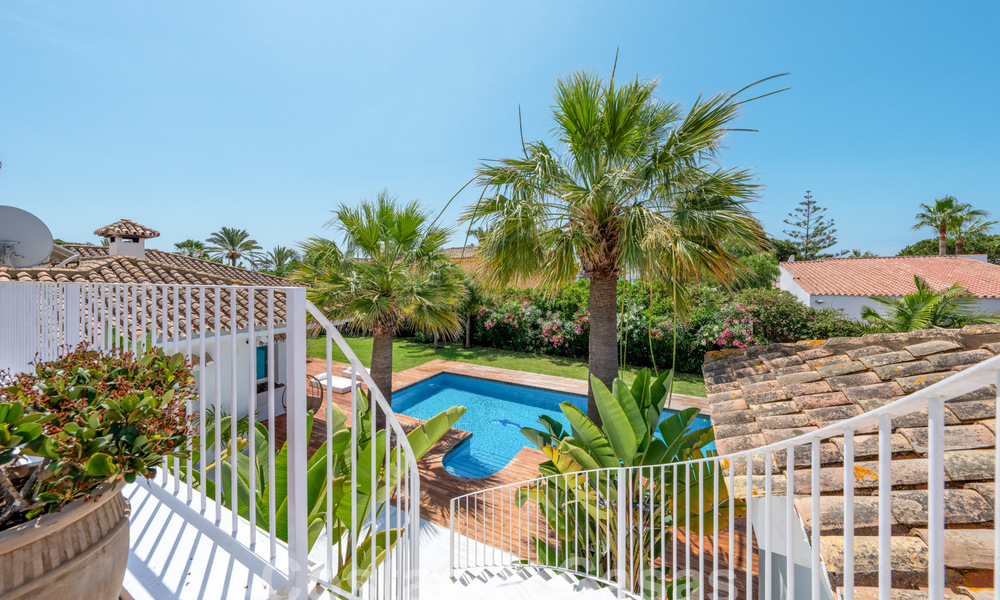 Mediterranean luxury villa for sale a few steps from the beach east of Marbella centre 59397