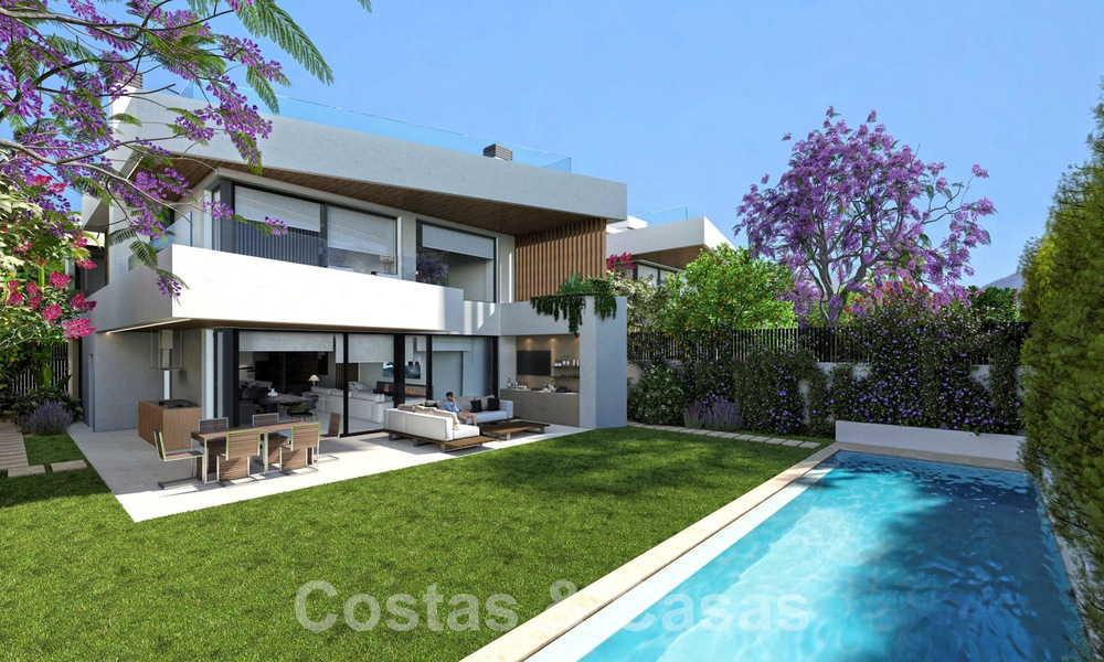 New development with 5 sophisticated luxury villas for sale a few steps from the beach just off Puerto Banus, Marbella 59380