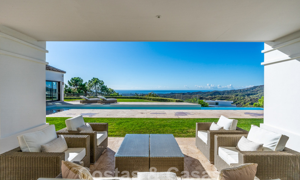 Stately Mediterranean-style luxury villa for sale with stunning panoramic sea views in Marbella - Benahavis 59825