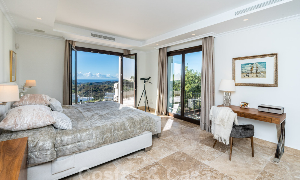 Stately Mediterranean-style luxury villa for sale with stunning panoramic sea views in Marbella - Benahavis 59827