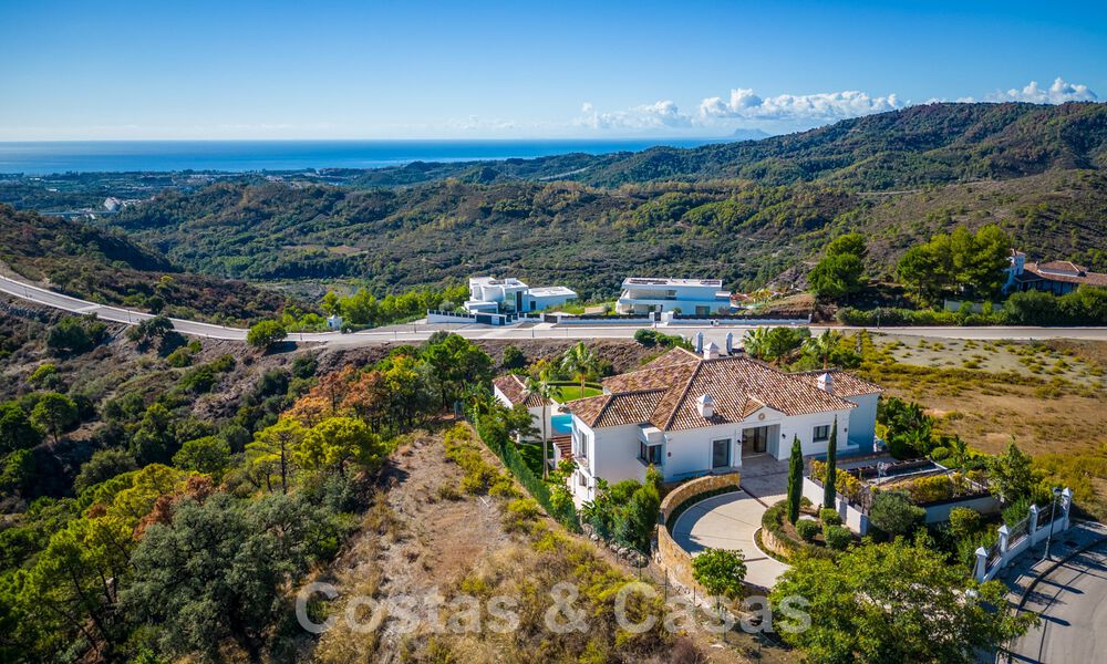 Stately Mediterranean-style luxury villa for sale with stunning panoramic sea views in Marbella - Benahavis 59832