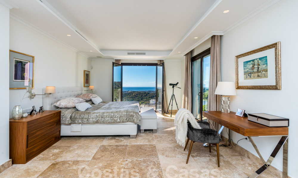 Stately Mediterranean-style luxury villa for sale with stunning panoramic sea views in Marbella - Benahavis 59835